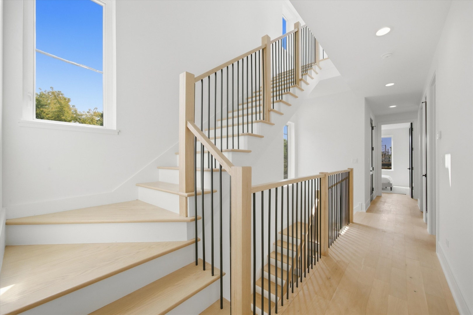 1914 N Rockwell Street, Chicago, IL 60647