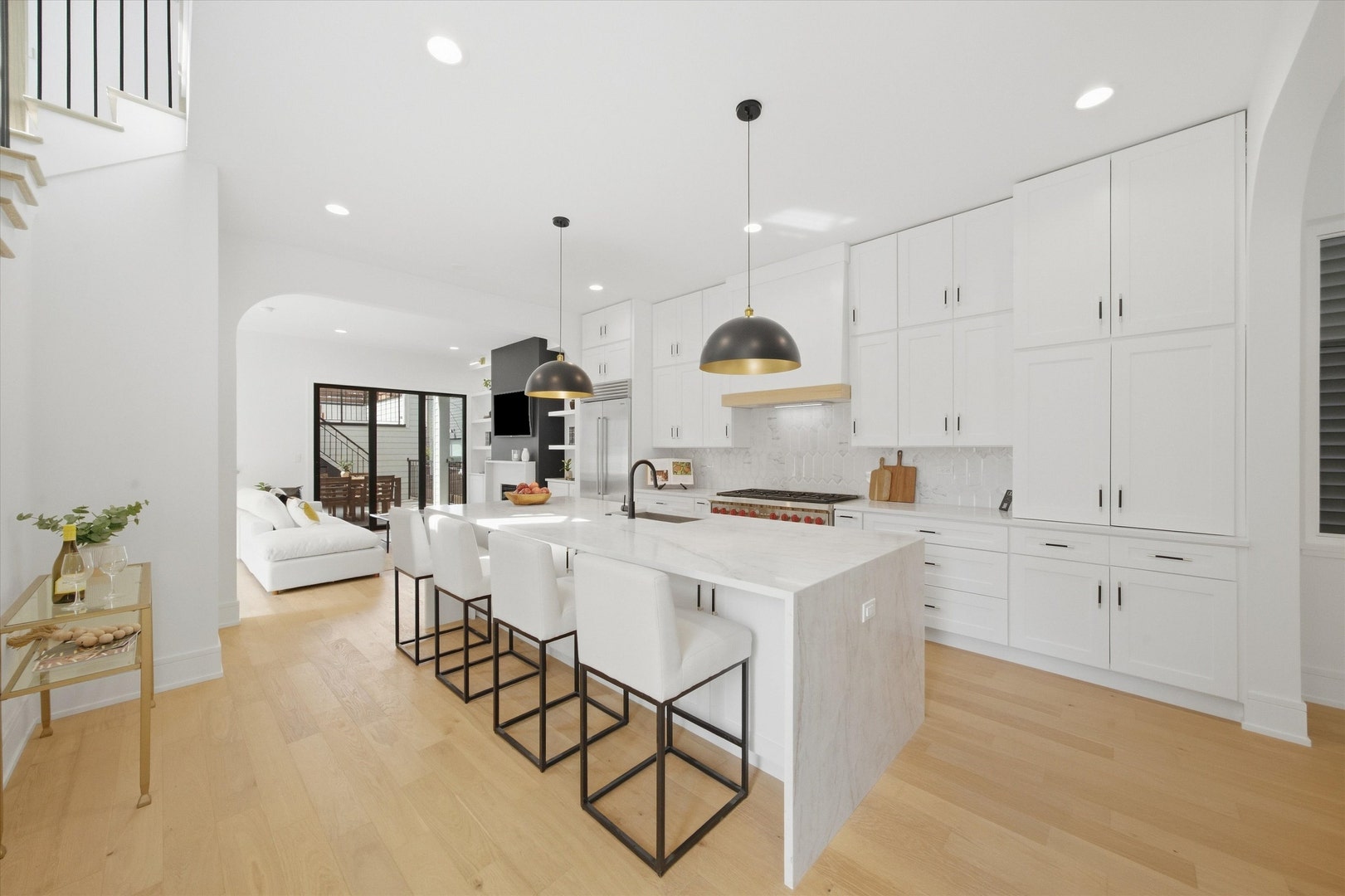 1914 N Rockwell Street, Chicago, IL 60647