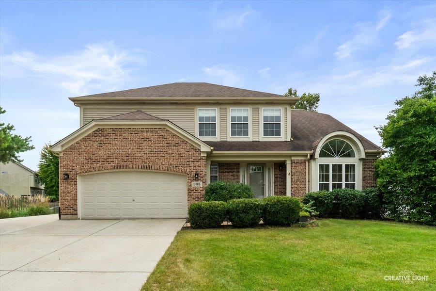 Property photo for 906 Rivers Edge Drive, Minooka, IL