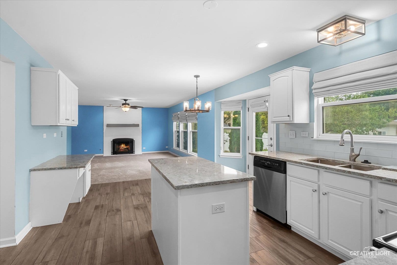906 Rivers Edge Drive, Minooka, IL 60447 906 Rivers Edge Drive, Minooka, IL 60447