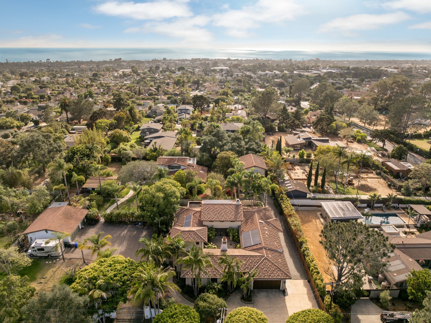 1040 Crest Drive, Encinitas, CA 92024