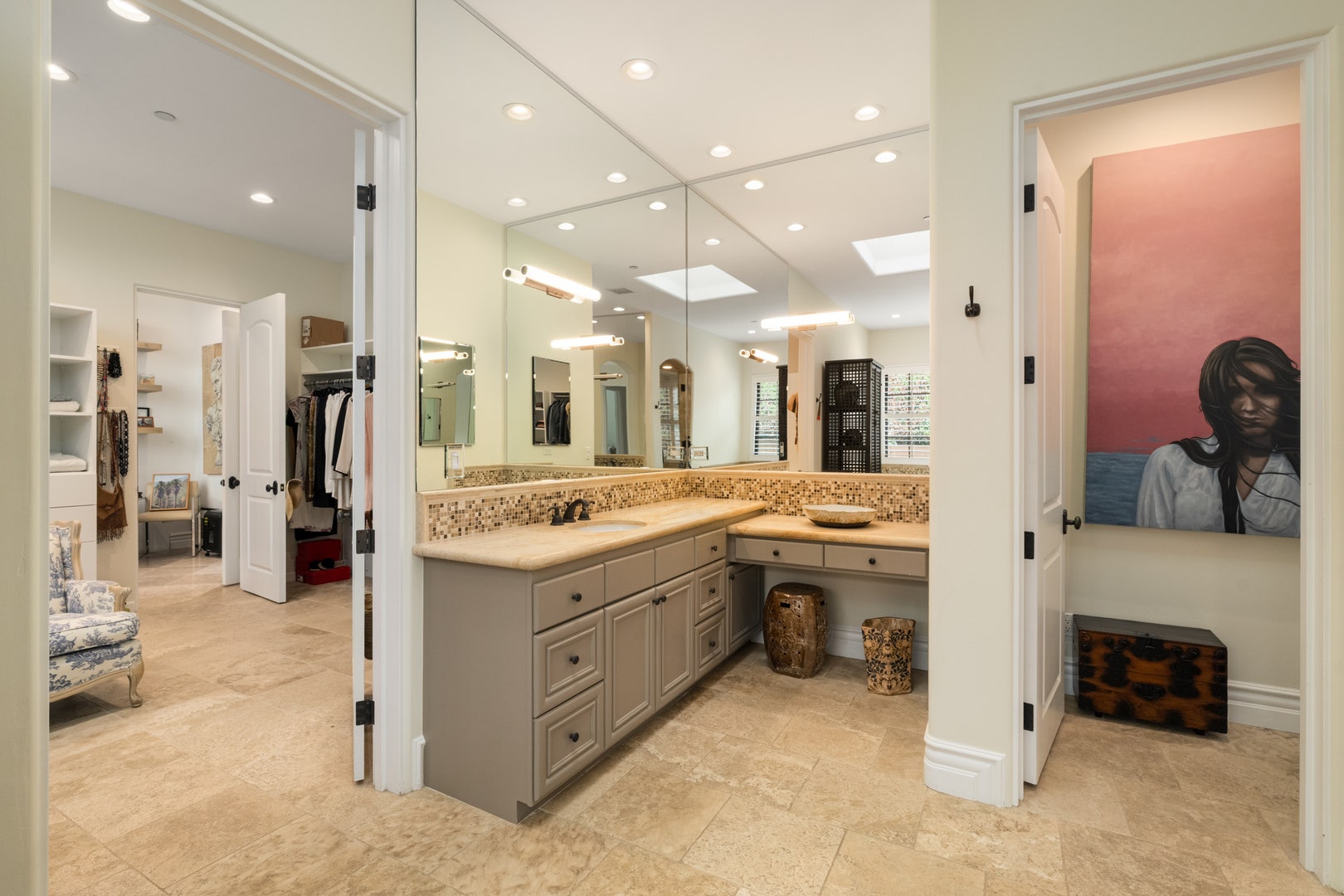 1040 Crest Drive, Encinitas, CA 92024