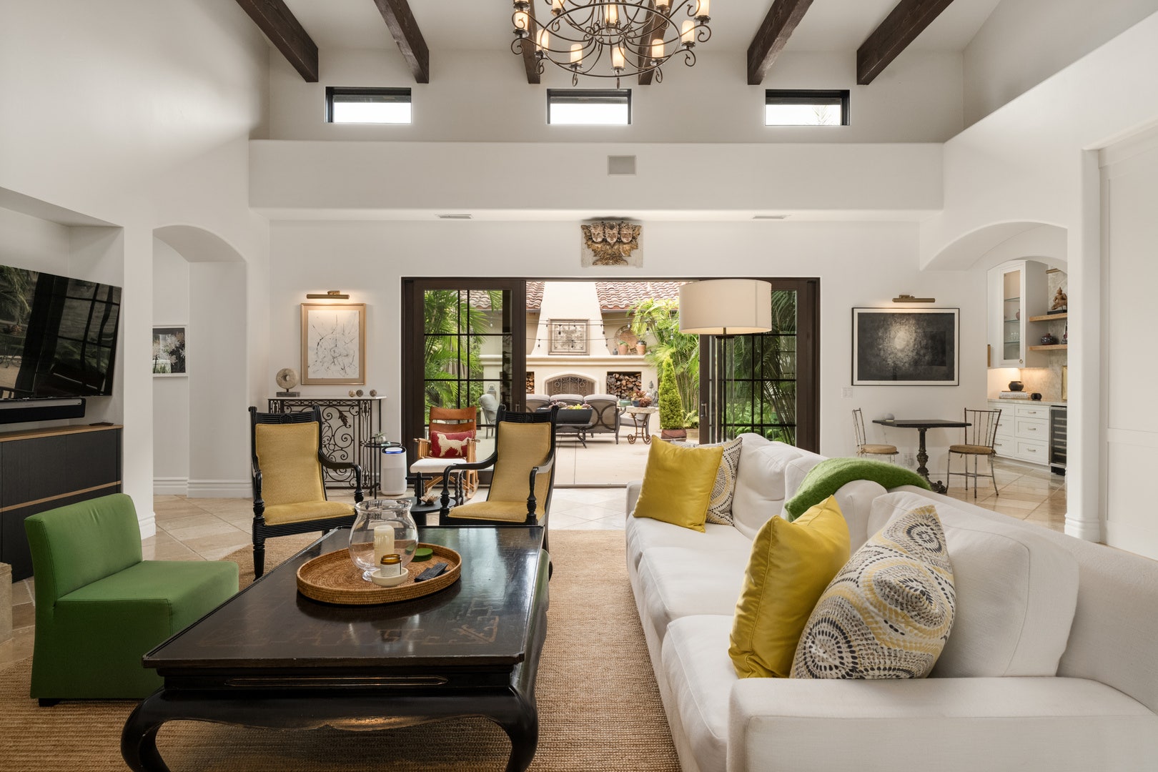 1040 Crest Drive, Encinitas, CA 92024