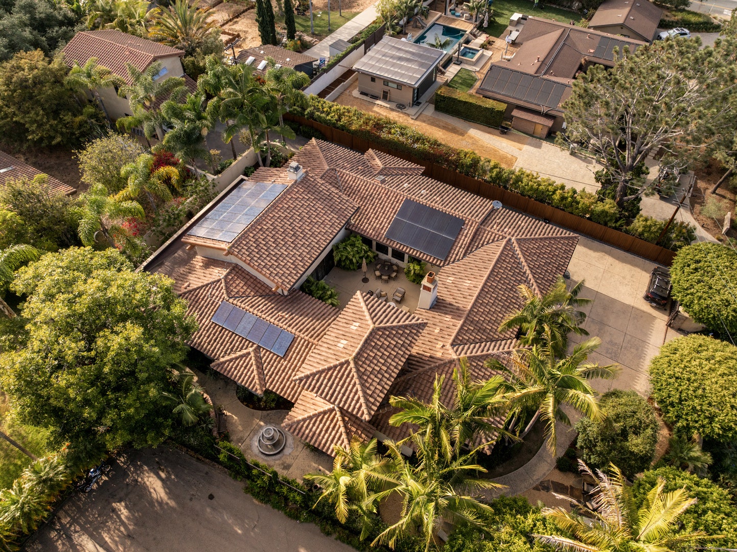 1040 Crest Drive, Encinitas, CA 92024