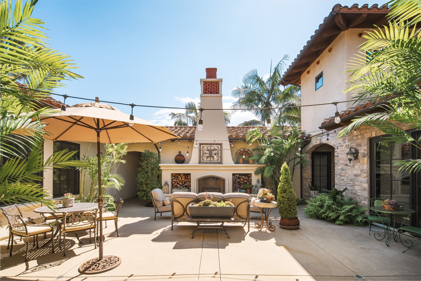 1040 Crest Drive, Encinitas, CA 92024