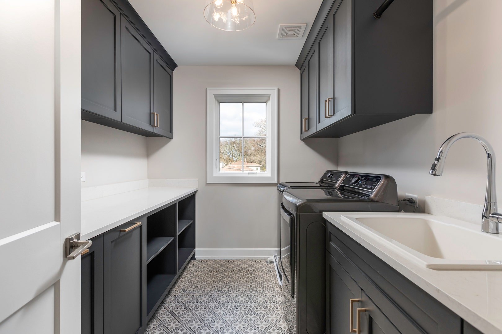 610 Sunset Drive, Naperville, IL 60540 610 Sunset Drive, Naperville, IL 60540