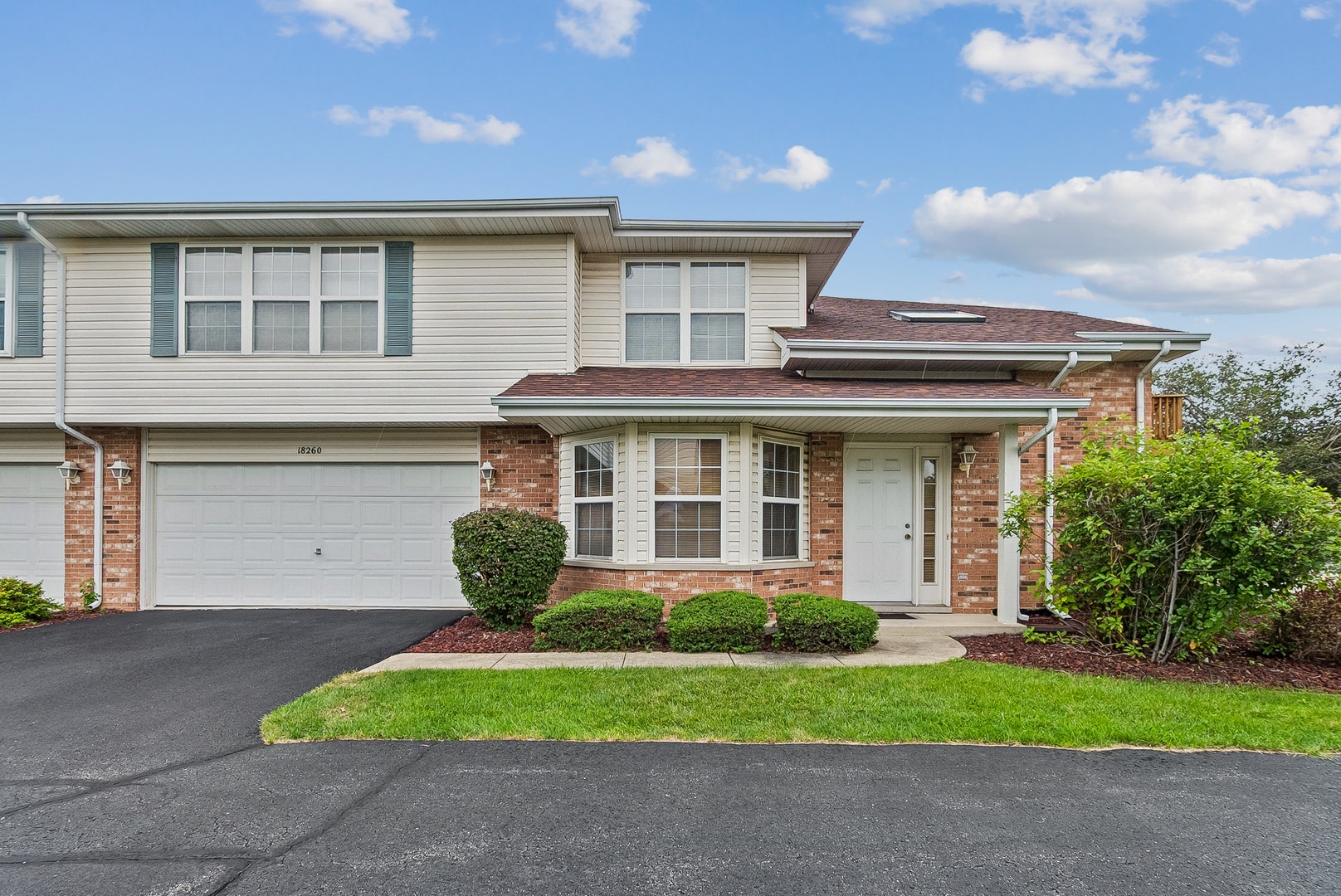 18260 Kirby Drive, Tinley Park, IL 60487 18260 Kirby Drive, Tinley Park, IL 60487