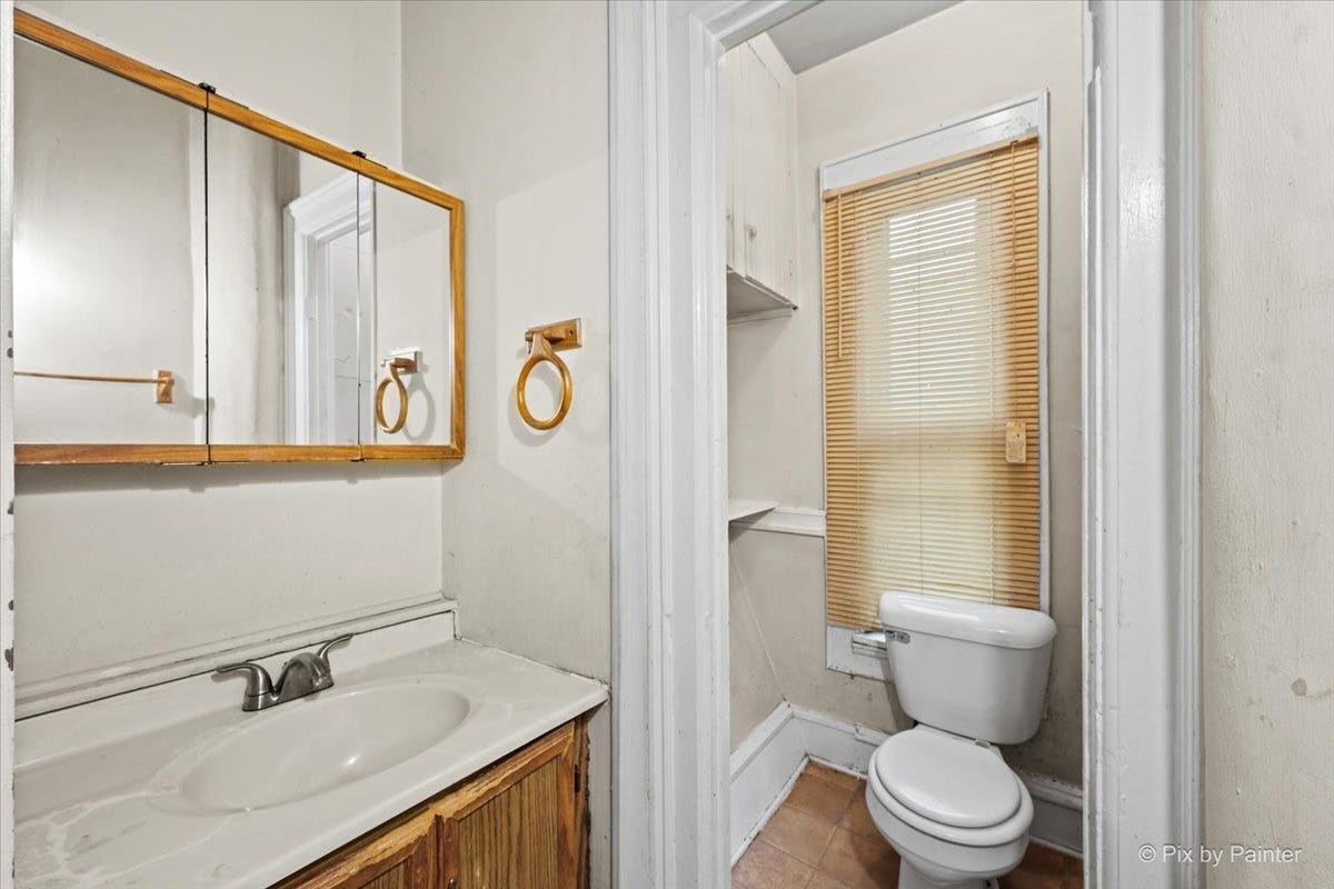 679 Villa Street, Elgin, IL 60120 679 Villa Street, Elgin, IL 60120