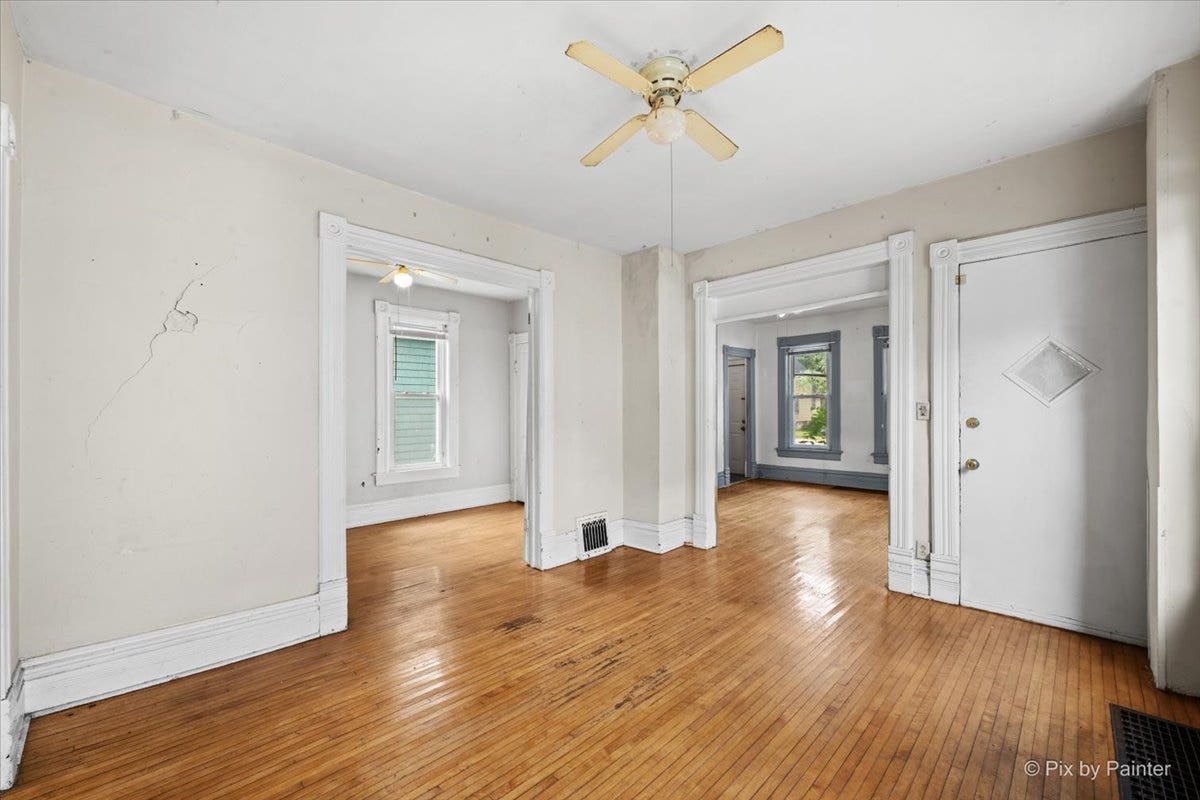 679 Villa Street, Elgin, IL 60120 679 Villa Street, Elgin, IL 60120