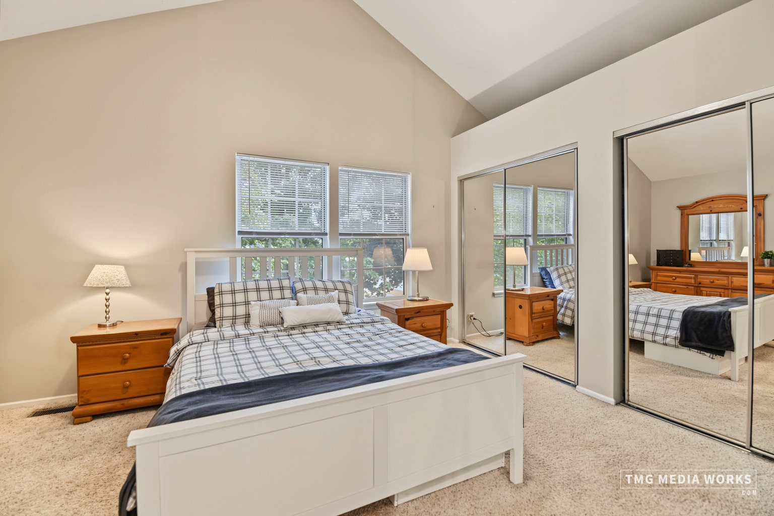 195 Meadow Lakes Boulevard, Aurora, IL 60504 195 Meadow Lakes Boulevard, Aurora, IL 60504