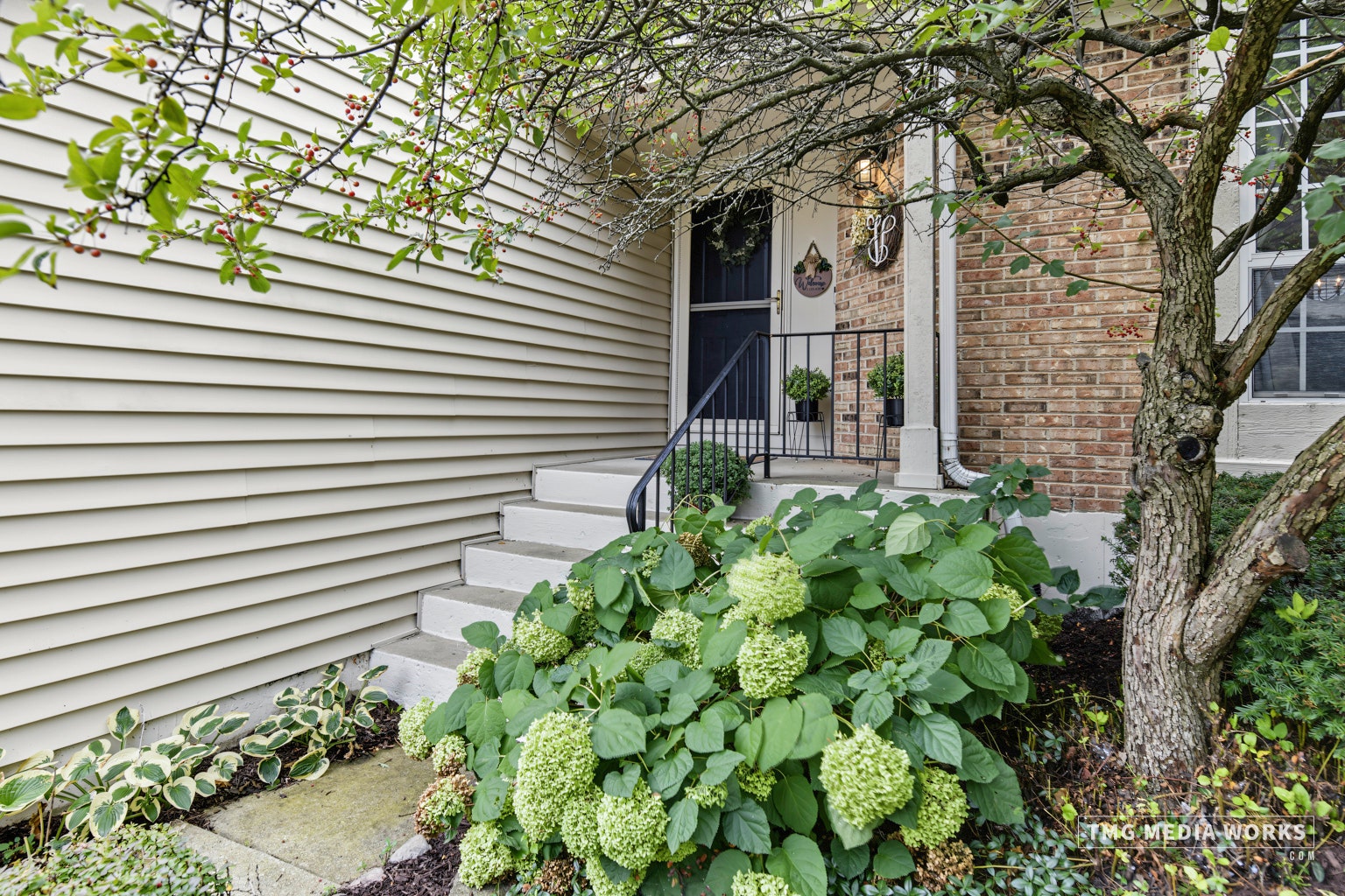 195 Meadow Lakes Boulevard, Aurora, IL 60504 195 Meadow Lakes Boulevard, Aurora, IL 60504