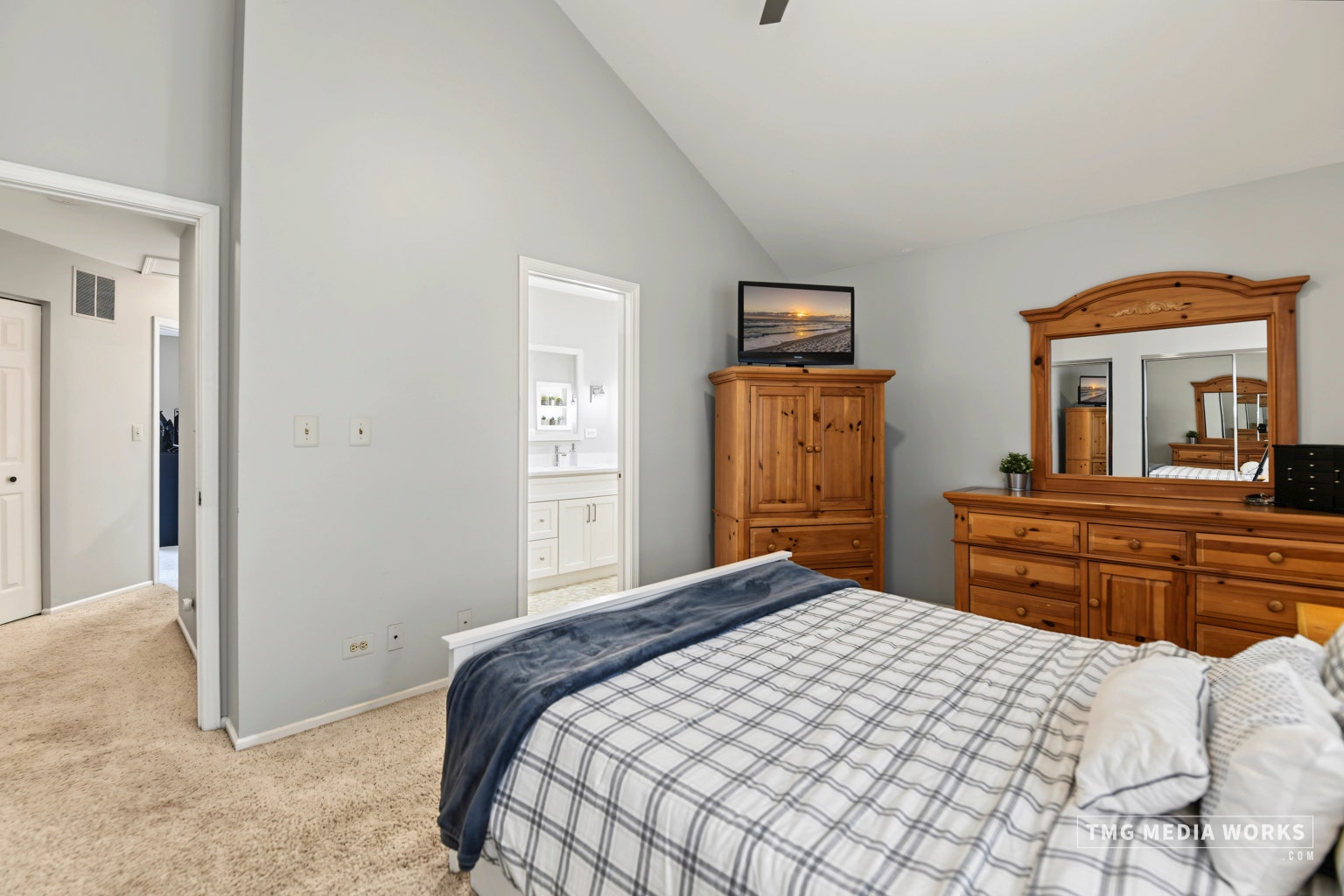 195 Meadow Lakes Boulevard, Aurora, IL 60504 195 Meadow Lakes Boulevard, Aurora, IL 60504