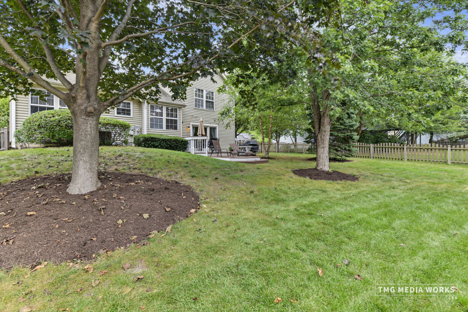 195 Meadow Lakes Boulevard, Aurora, IL 60504 195 Meadow Lakes Boulevard, Aurora, IL 60504