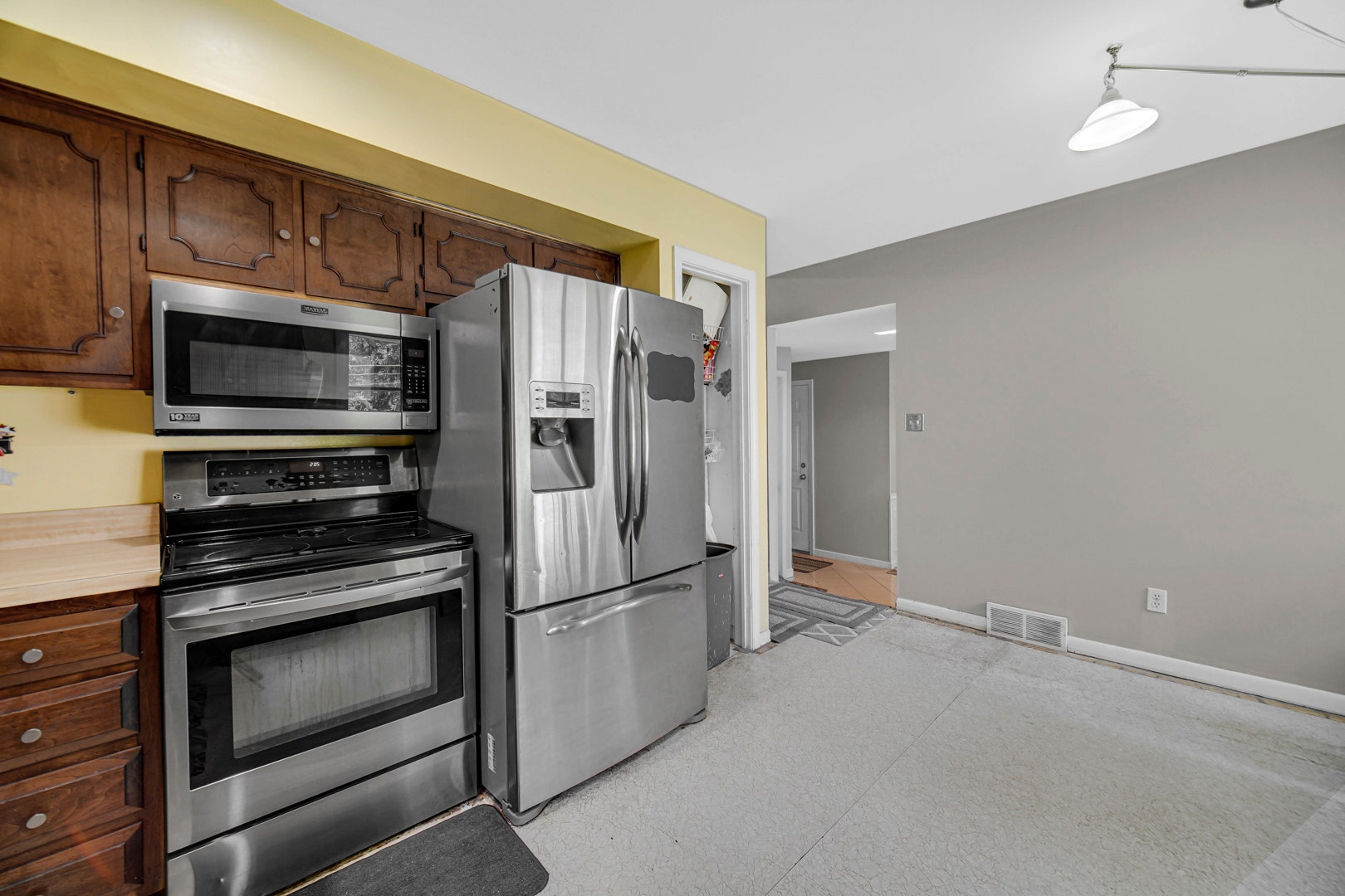 418 Earl Avenue, Joliet, IL 60436 418 Earl Avenue, Joliet, IL 60436