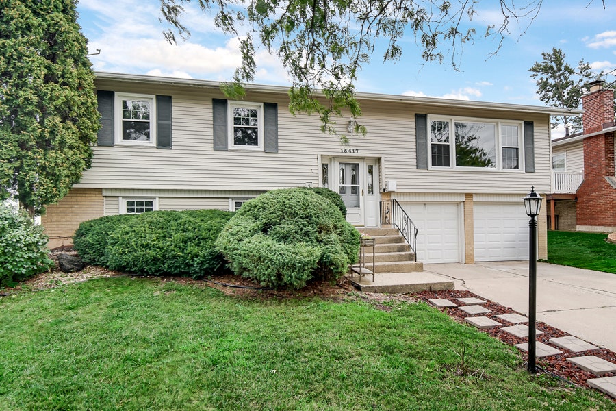 Property photo for 15417 Alameda Avenue, Oak Forest, IL