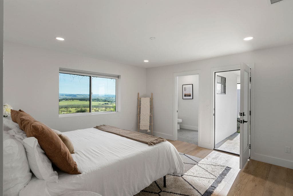 35 Wellsona Road, Paso Robles, CA 93446 35 Wellsona Road, Paso Robles, CA 93446