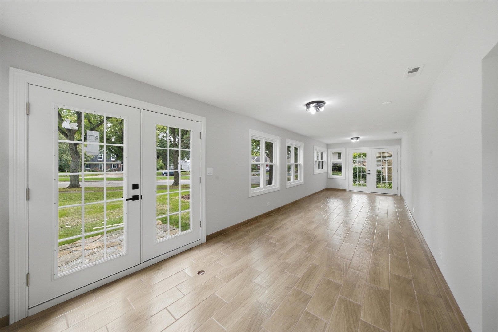 1117 Barberry Court, Downers Grove, IL 60515 1117 Barberry Court, Downers Grove, IL 60515
