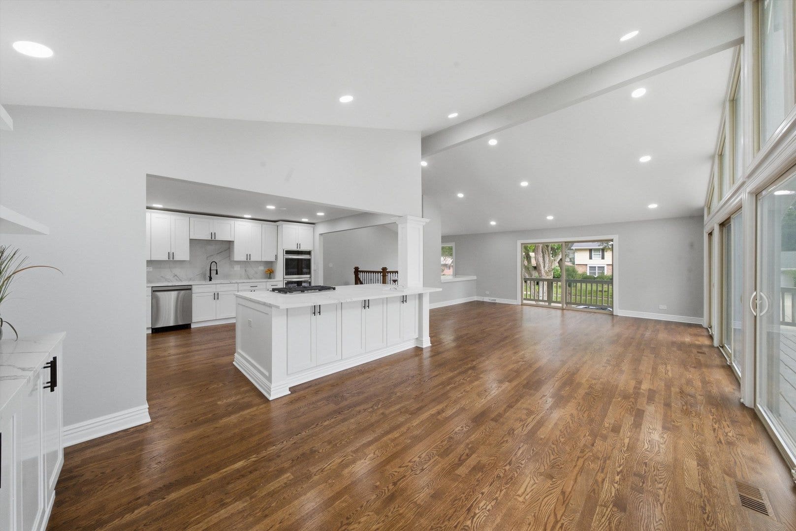 1117 Barberry Court, Downers Grove, IL 60515 1117 Barberry Court, Downers Grove, IL 60515