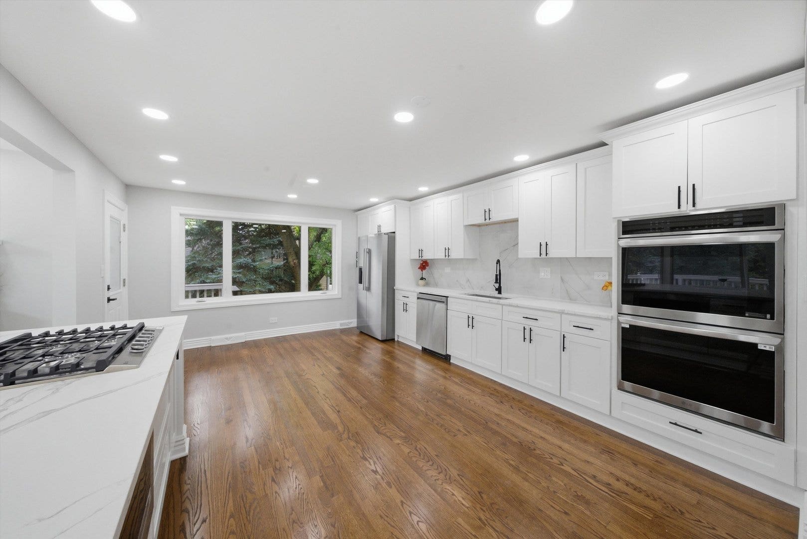 1117 Barberry Court, Downers Grove, IL 60515 1117 Barberry Court, Downers Grove, IL 60515