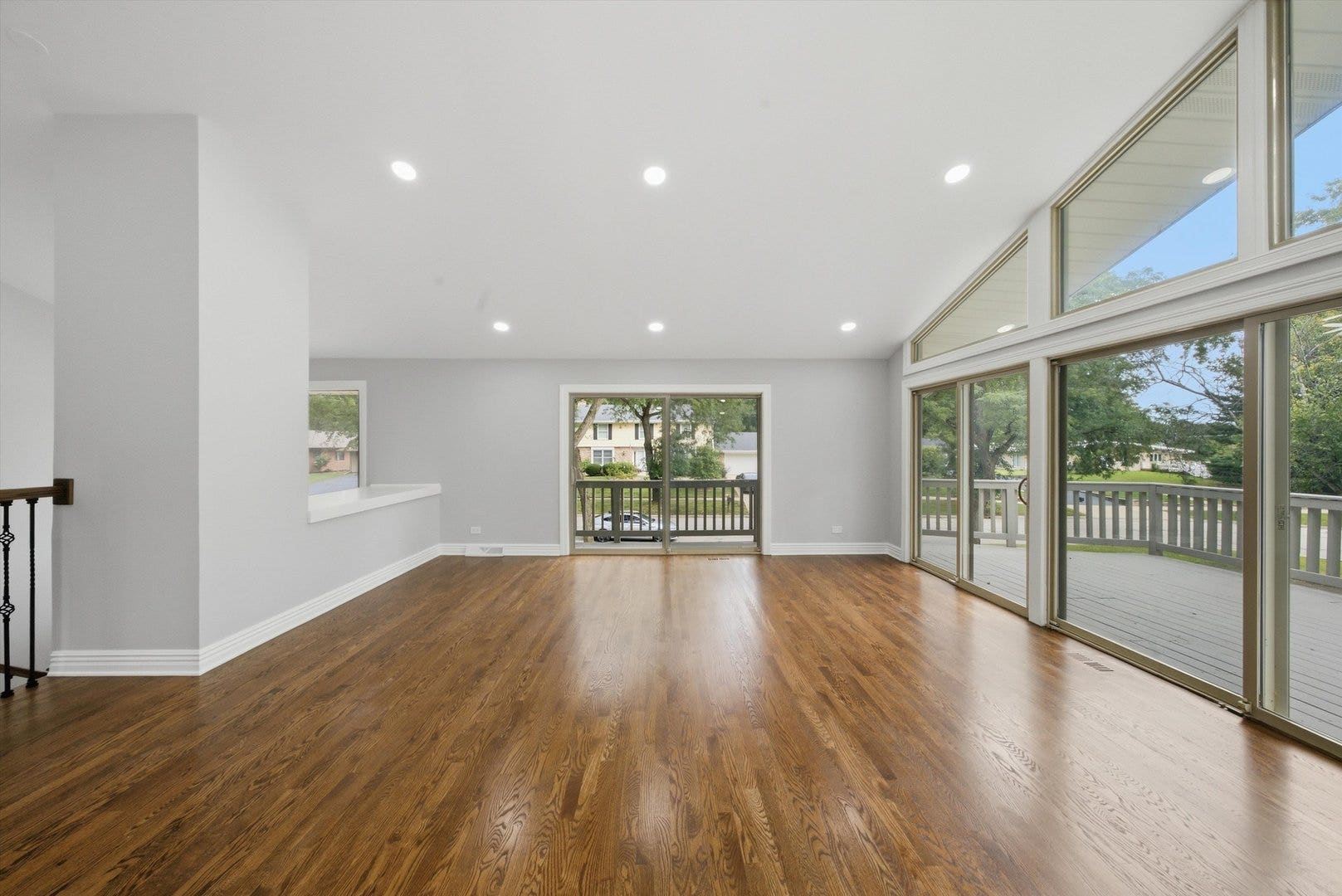 1117 Barberry Court, Downers Grove, IL 60515 1117 Barberry Court, Downers Grove, IL 60515