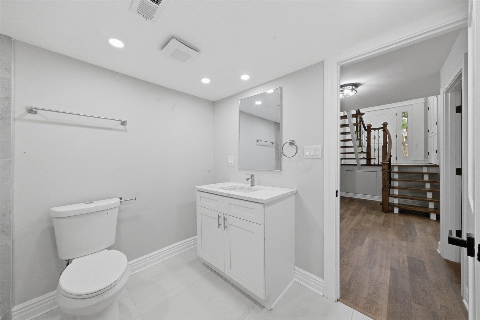 1117 Barberry Court, Downers Grove, IL 60515 1117 Barberry Court, Downers Grove, IL 60515