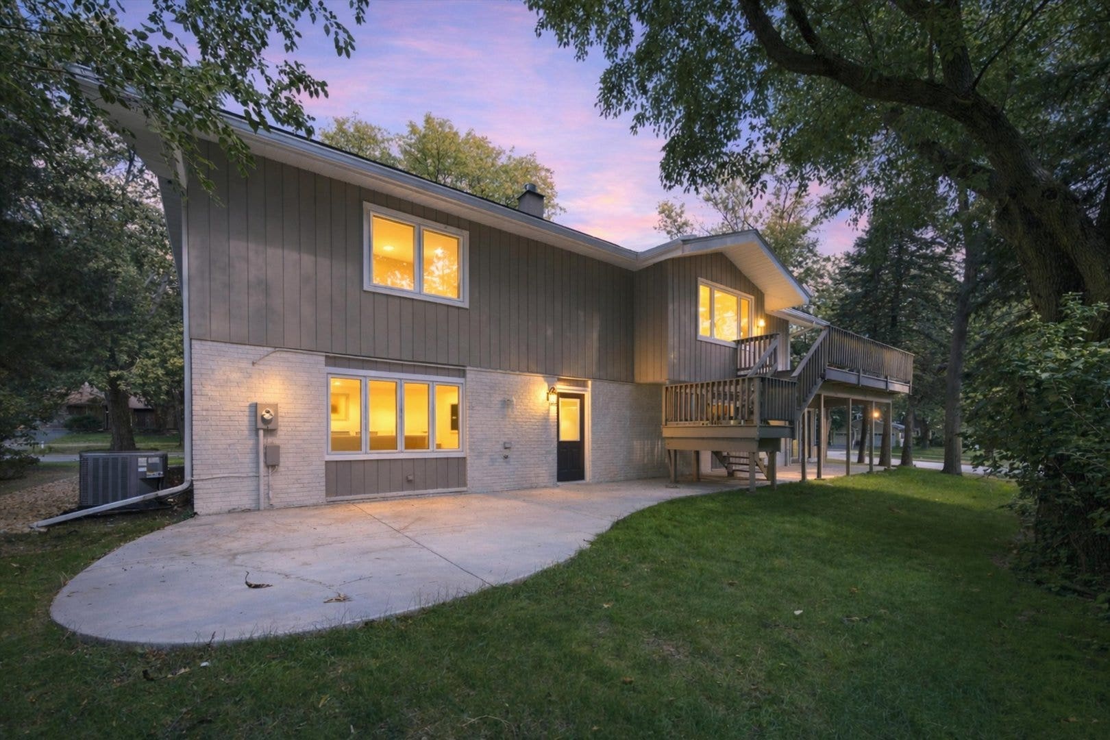 1117 Barberry Court, Downers Grove, IL 60515 1117 Barberry Court, Downers Grove, IL 60515