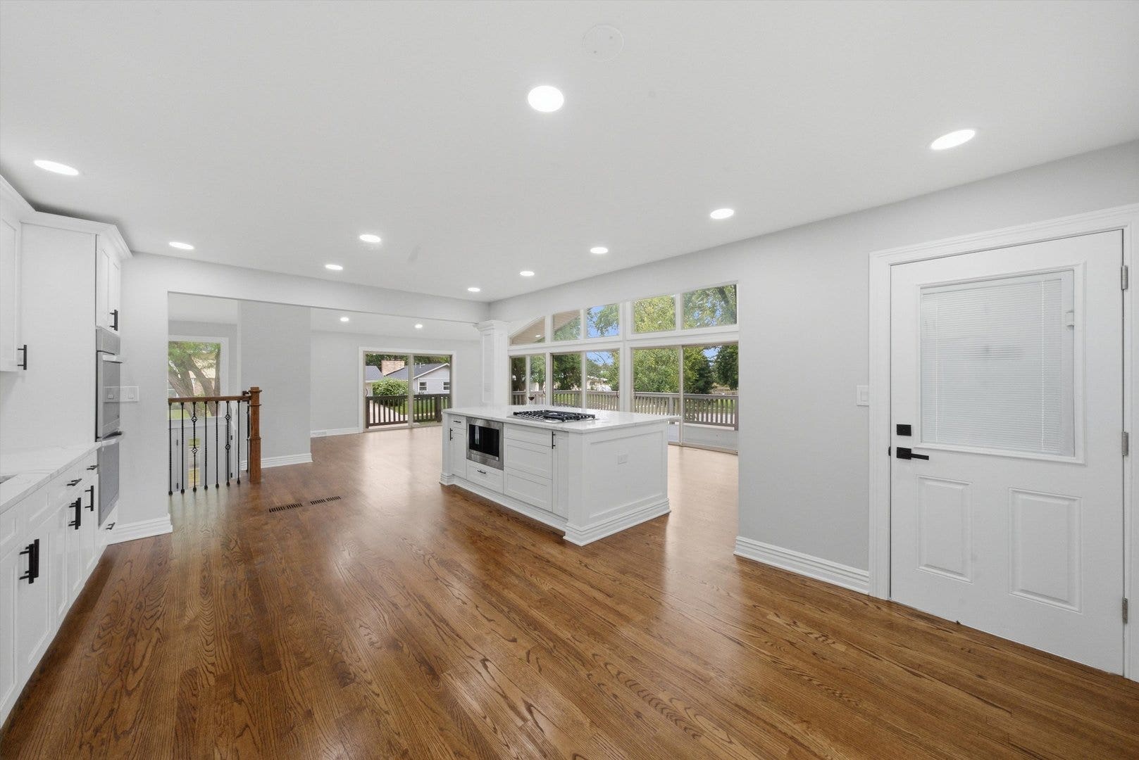 1117 Barberry Court, Downers Grove, IL 60515 1117 Barberry Court, Downers Grove, IL 60515