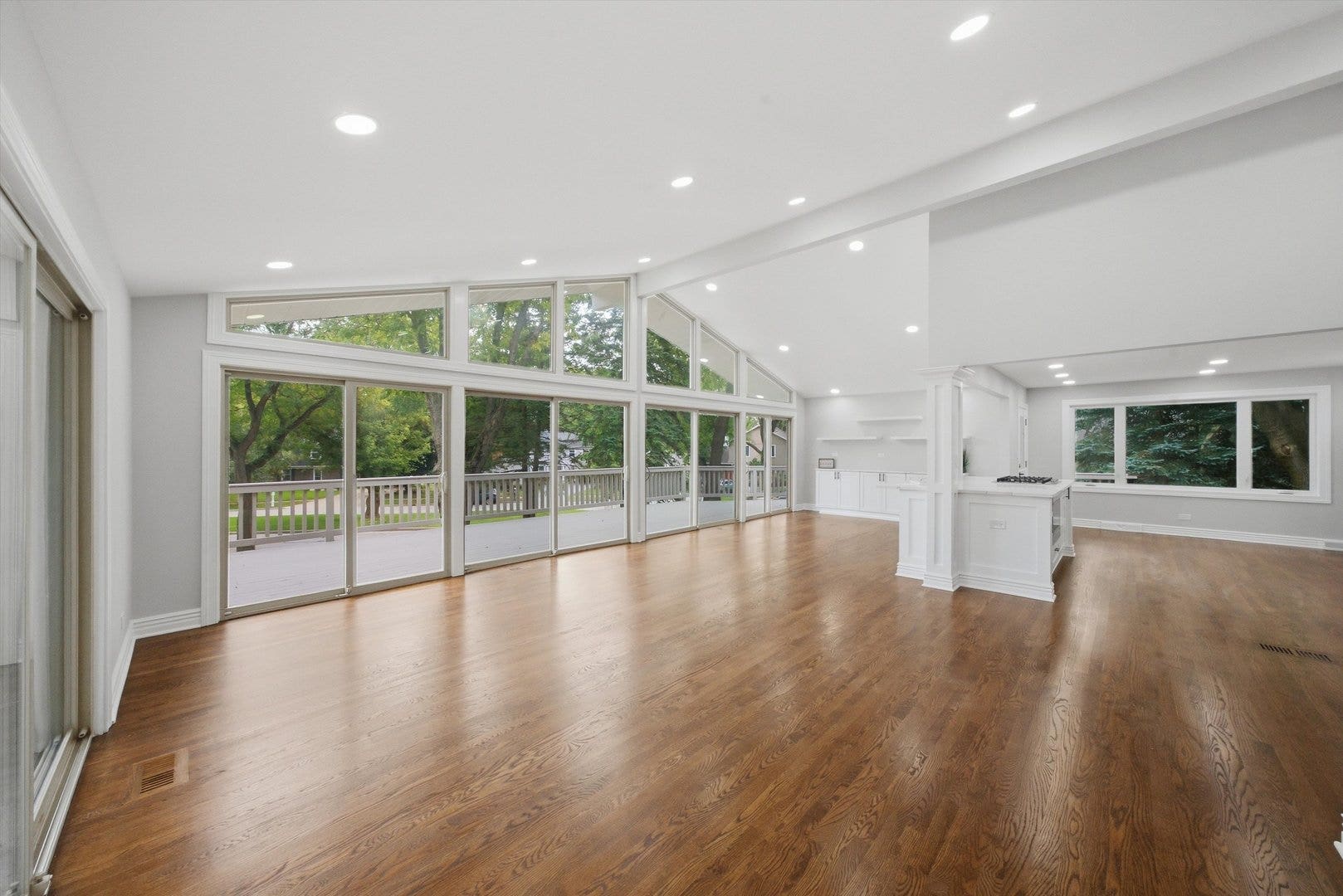 1117 Barberry Court, Downers Grove, IL 60515 1117 Barberry Court, Downers Grove, IL 60515