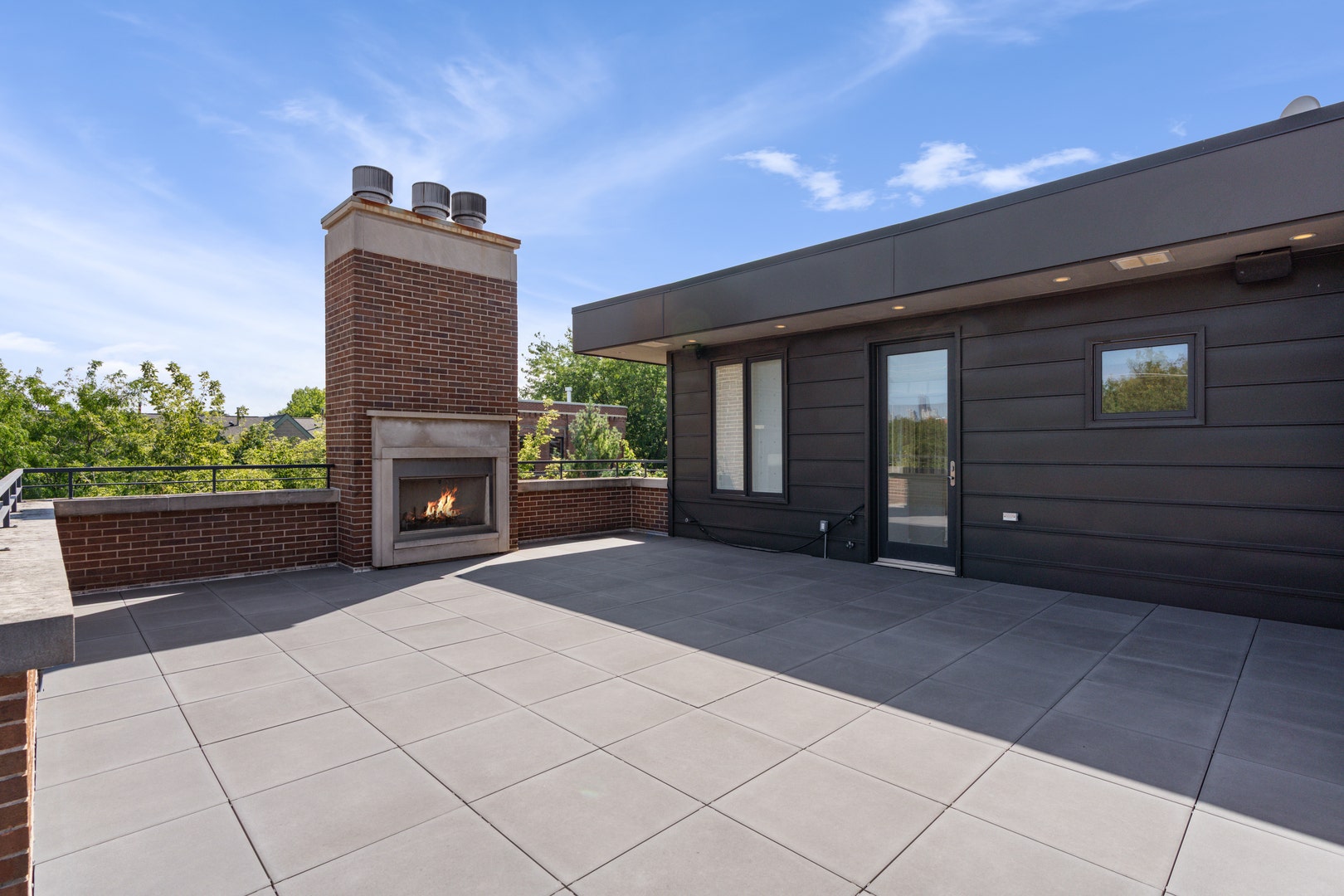 1801 N Hermitage Avenue, Chicago, IL 60622 1801 N Hermitage Avenue, Chicago, IL 60622