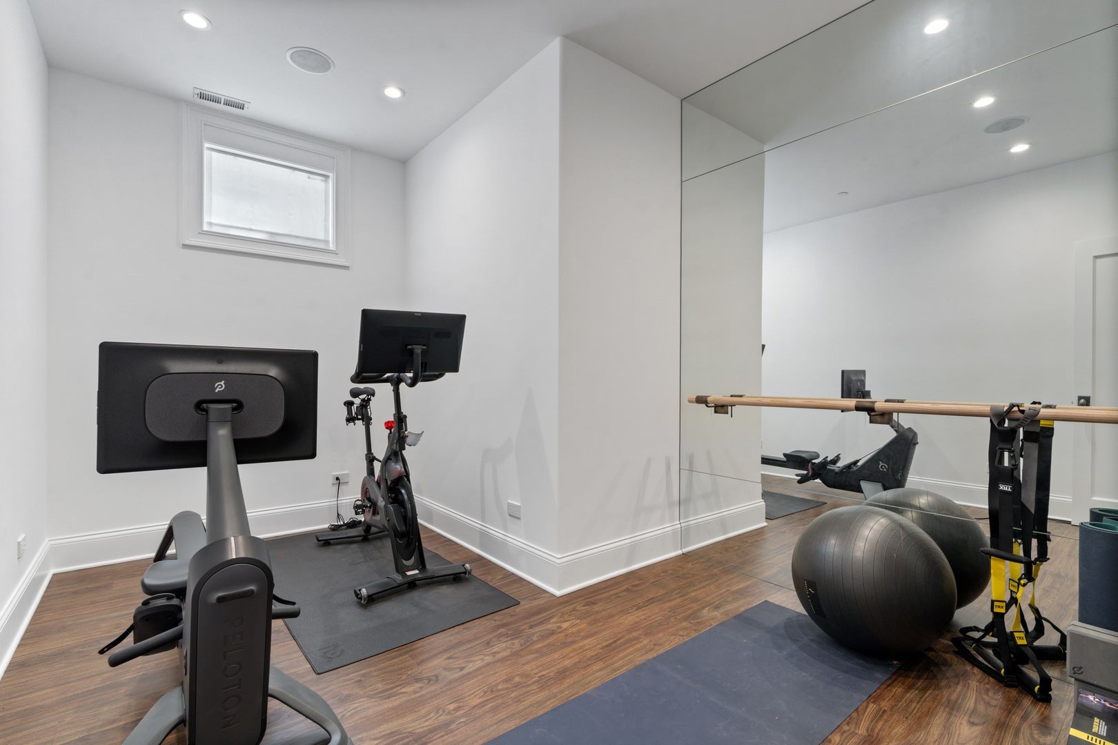1801 N Hermitage Avenue, Chicago, IL 60622 1801 N Hermitage Avenue, Chicago, IL 60622
