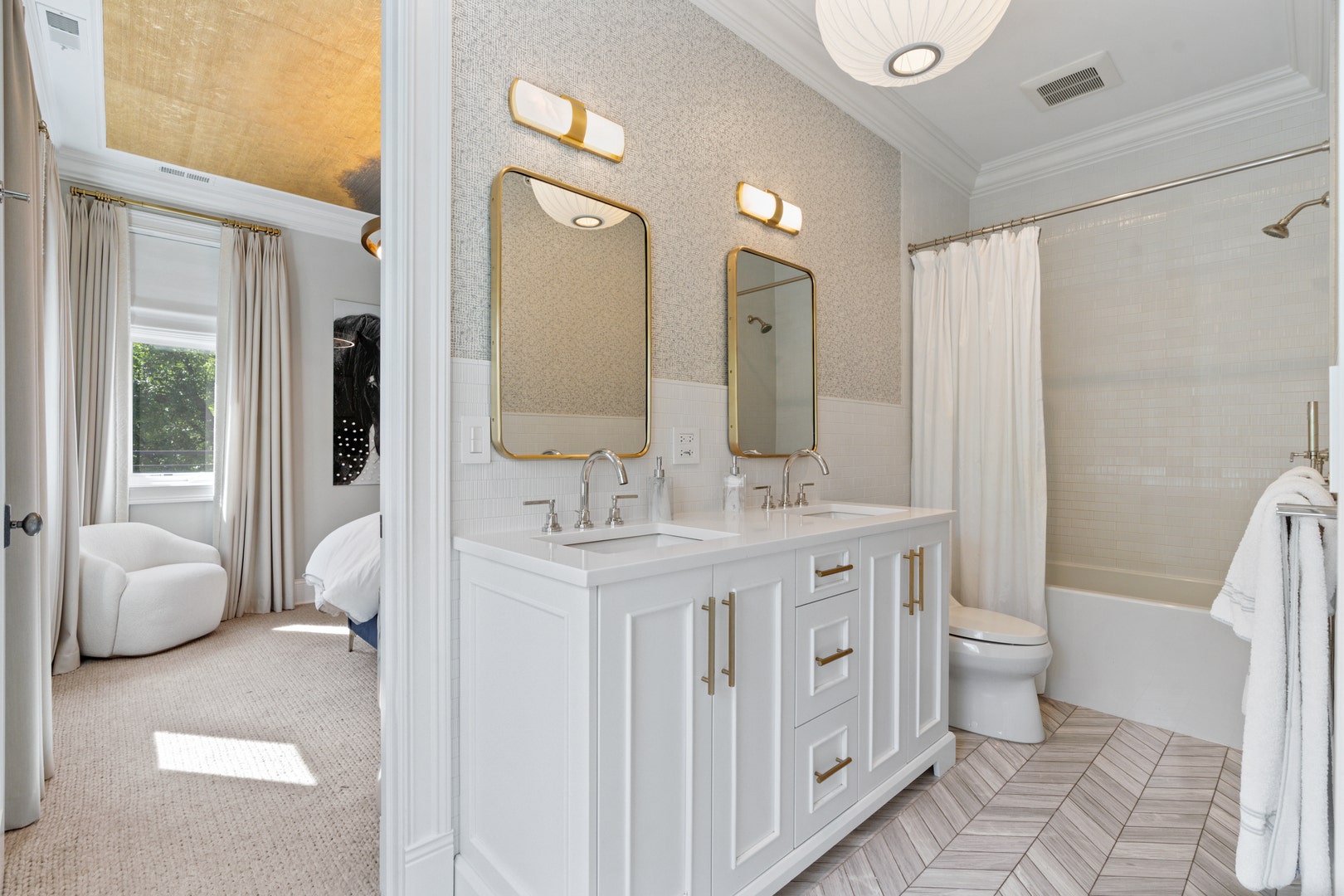 1801 N Hermitage Avenue, Chicago, IL 60622 1801 N Hermitage Avenue, Chicago, IL 60622