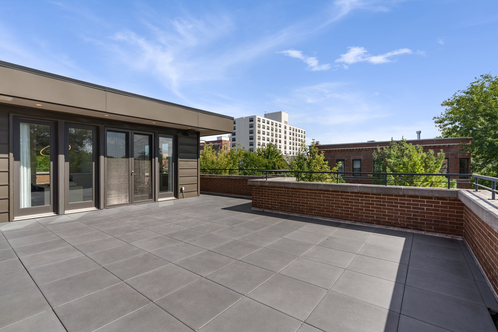 1801 N Hermitage Avenue, Chicago, IL 60622 1801 N Hermitage Avenue, Chicago, IL 60622