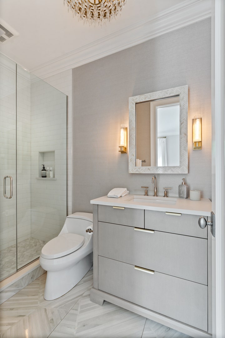 1801 N Hermitage Avenue, Chicago, IL 60622 1801 N Hermitage Avenue, Chicago, IL 60622
