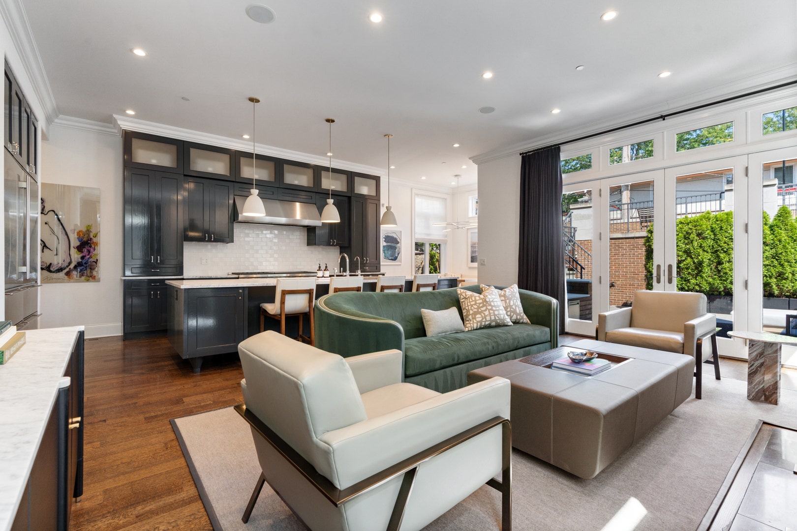 1801 N Hermitage Avenue, Chicago, IL 60622 1801 N Hermitage Avenue, Chicago, IL 60622