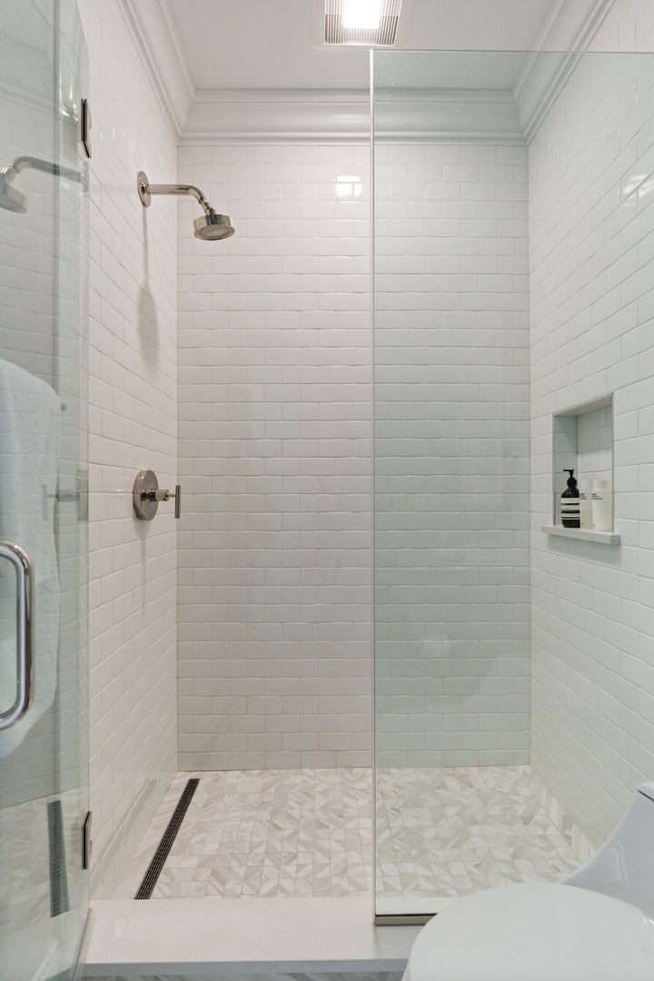 1801 N Hermitage Avenue, Chicago, IL 60622 1801 N Hermitage Avenue, Chicago, IL 60622