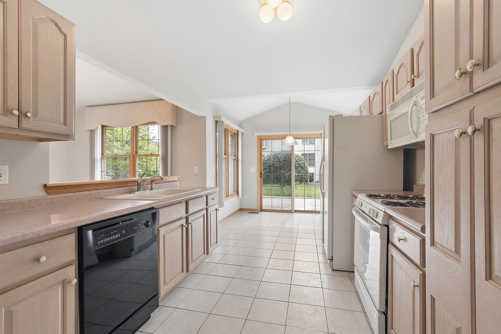 9131 Newcastle Court, Tinley Park, IL 60487