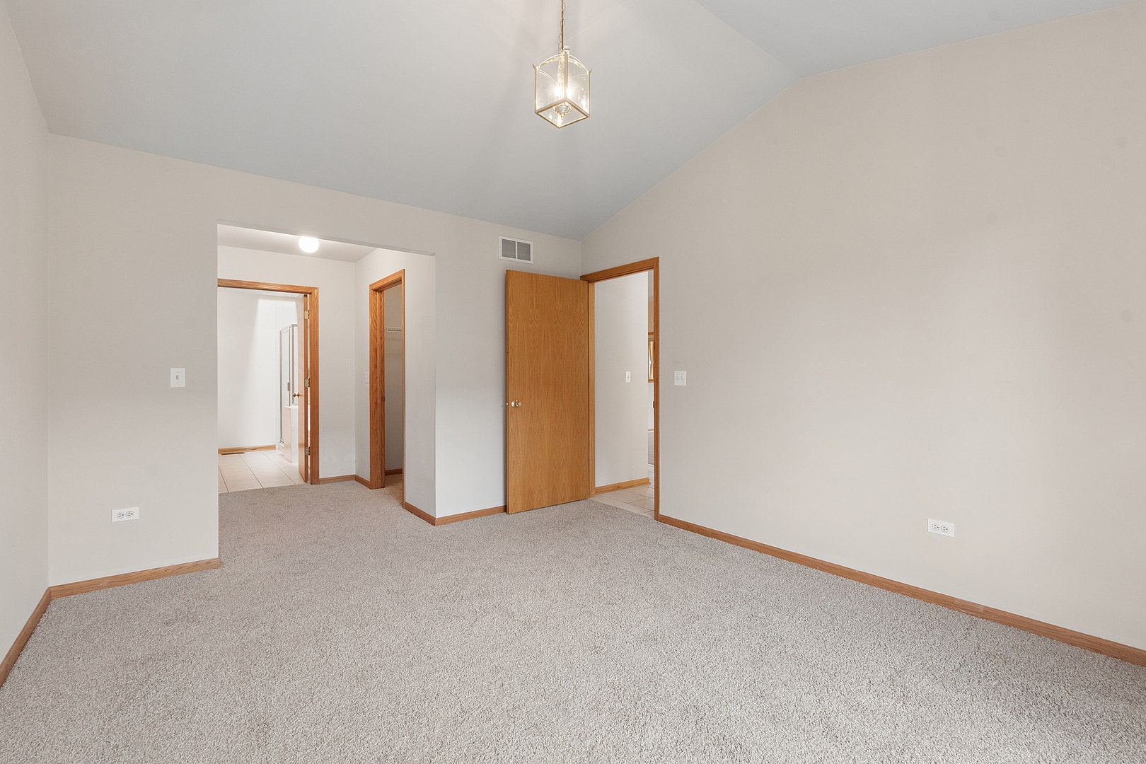 9131 Newcastle Court, Tinley Park, IL 60487