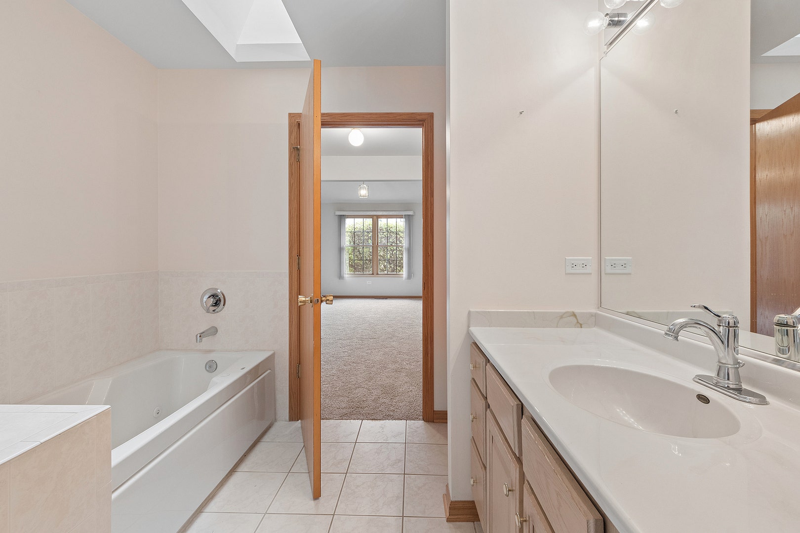 9131 Newcastle Court, Tinley Park, IL 60487