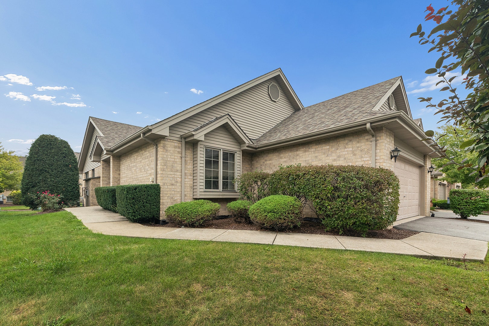 9131 Newcastle Court, Tinley Park, IL 60487
