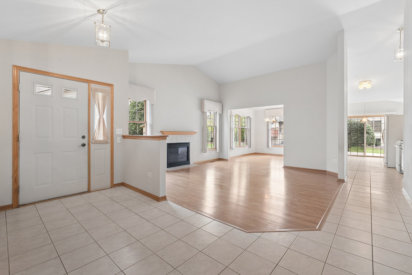 9131 Newcastle Court, Tinley Park, IL 60487