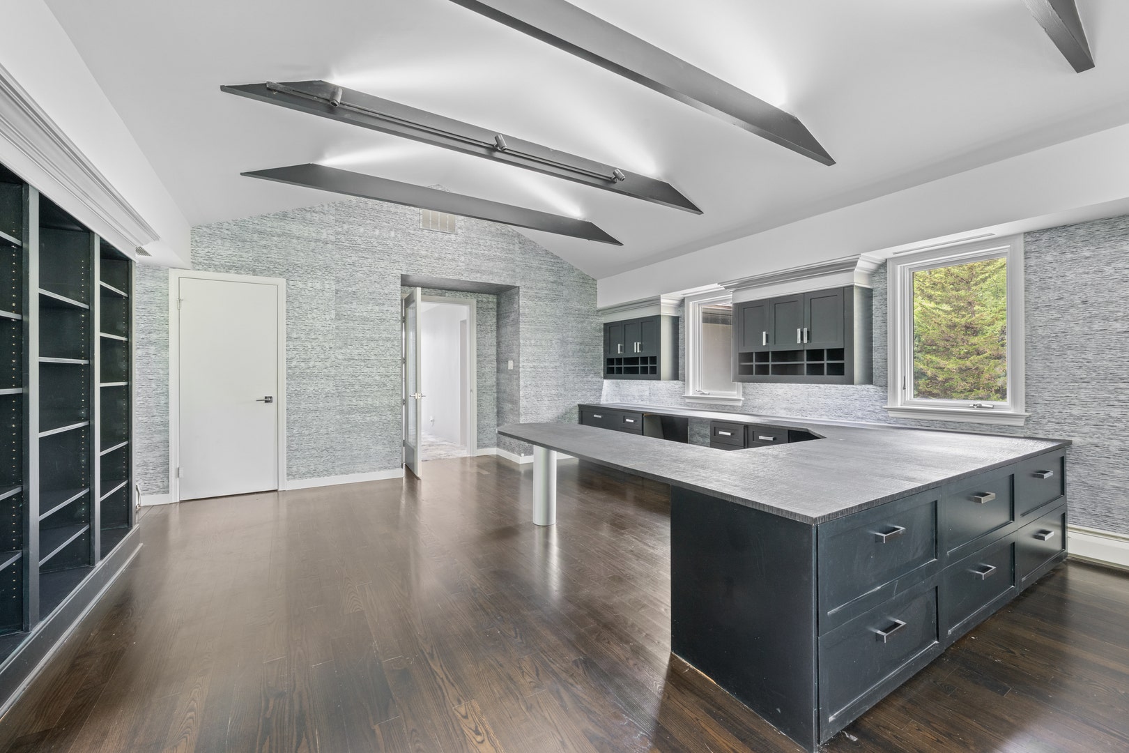 850 Lesly Road, Villanova, PA 19085 850 Lesly Road, Villanova, PA 19085
