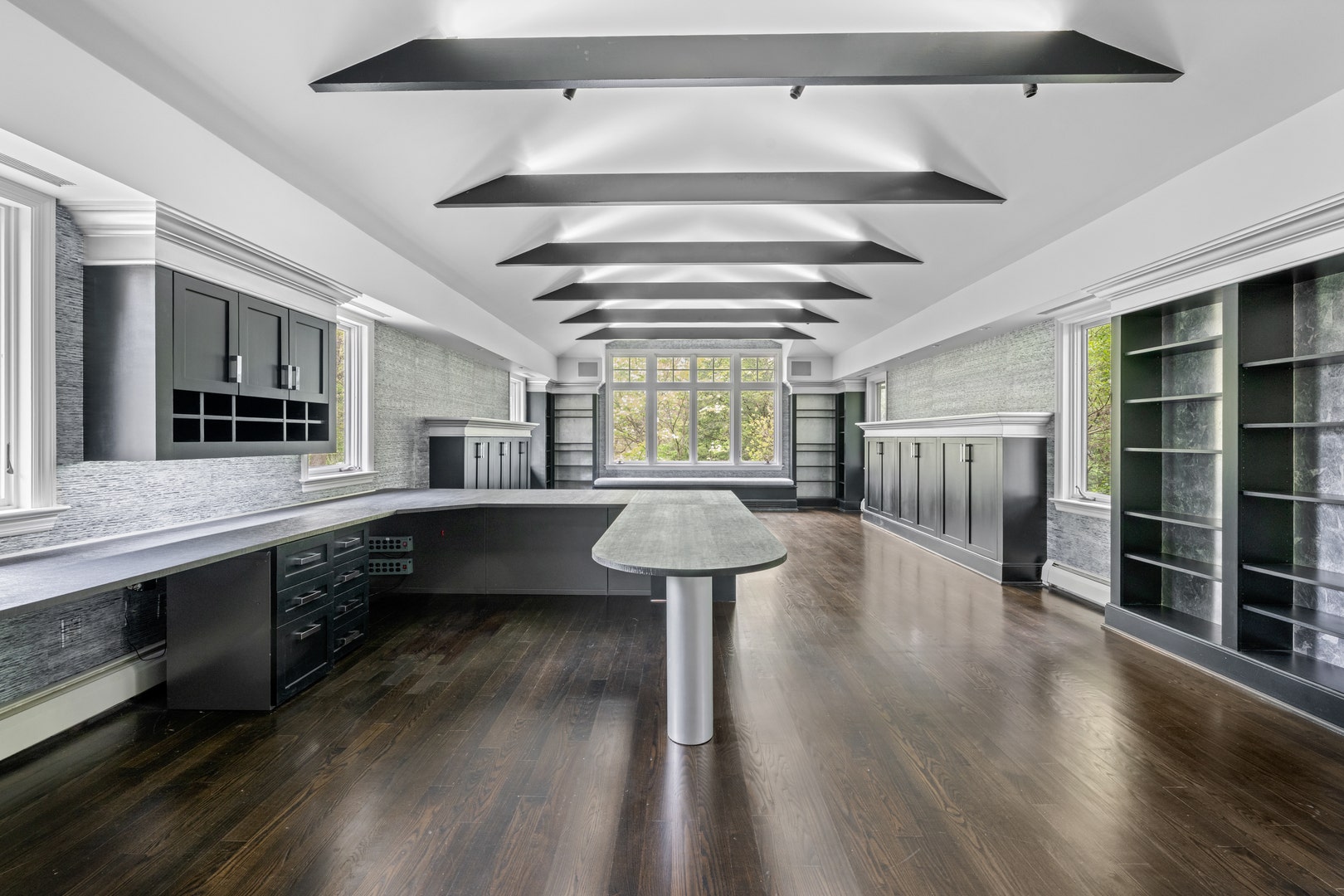 850 Lesly Road, Villanova, PA 19085 850 Lesly Road, Villanova, PA 19085