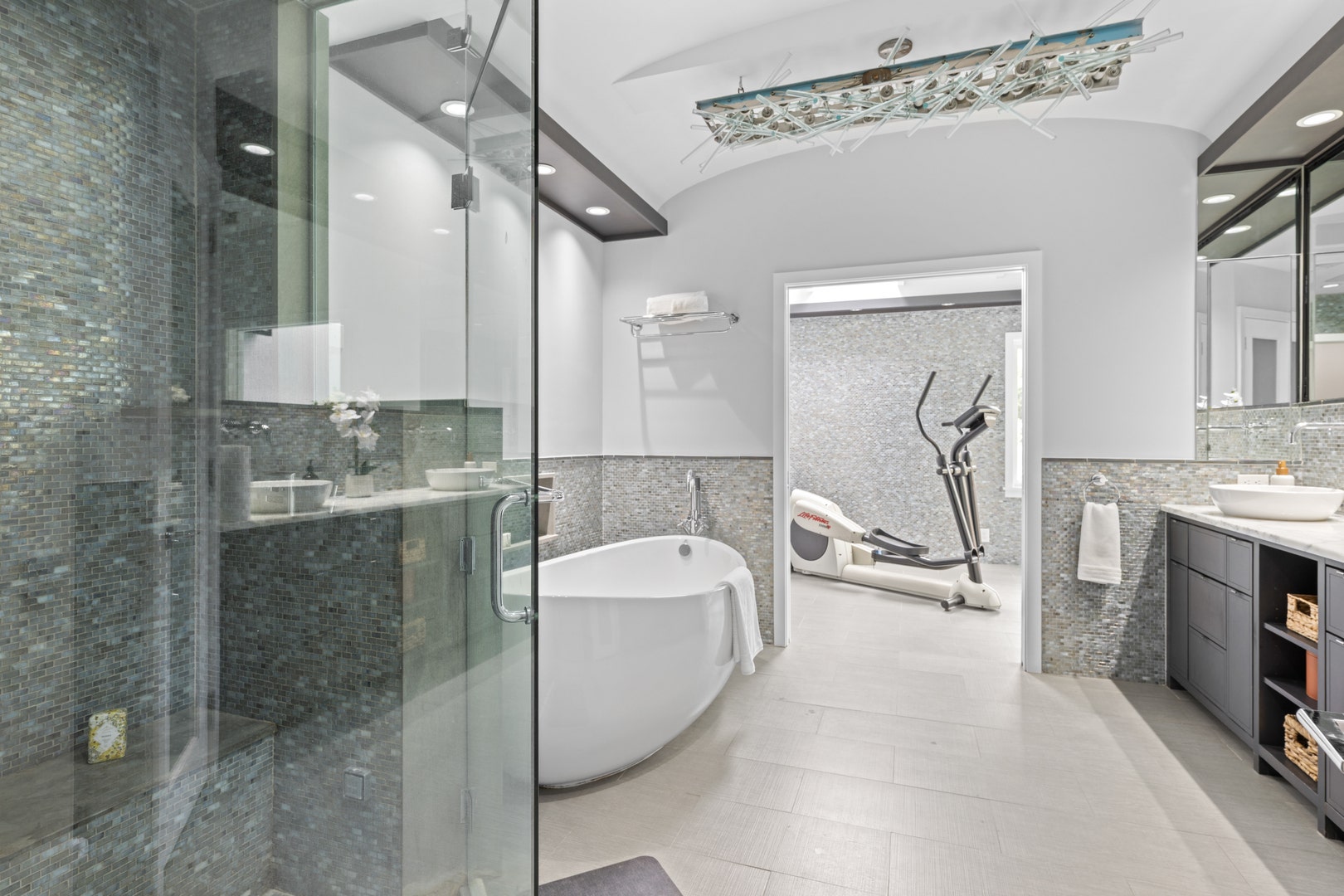 850 Lesly Road, Villanova, PA 19085 850 Lesly Road, Villanova, PA 19085