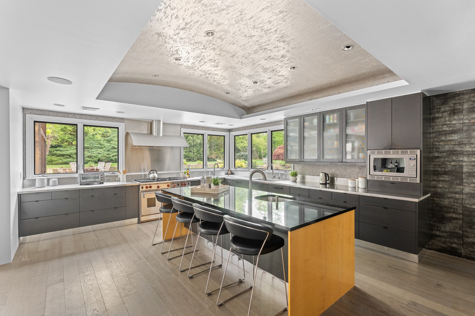 850 Lesly Road, Villanova, PA 19085 850 Lesly Road, Villanova, PA 19085