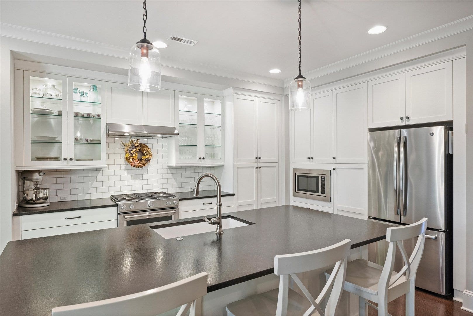 8440 Bassinger Drive, Huntersville, NC 28078 8440 Bassinger Drive, Huntersville, NC 28078