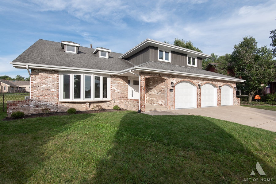 Property photo for 11734 Ballinary Court, Orland Park, IL
