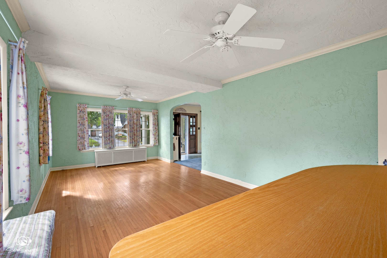 1295 Taylor Street, Joliet, IL 60435