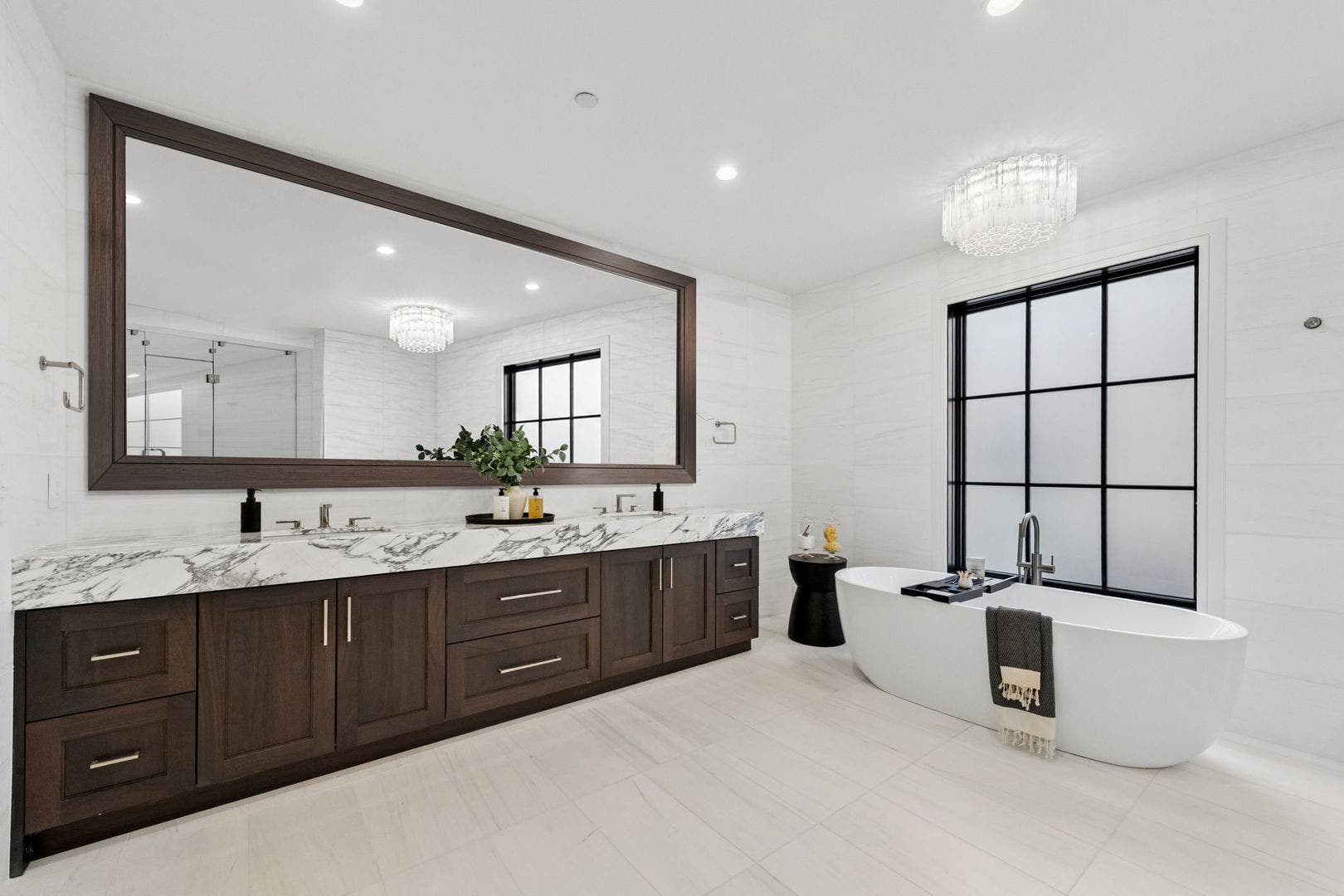 3630 N Janssen Street, Chicago, IL 60613 3630 N Janssen Street, Chicago, IL 60613