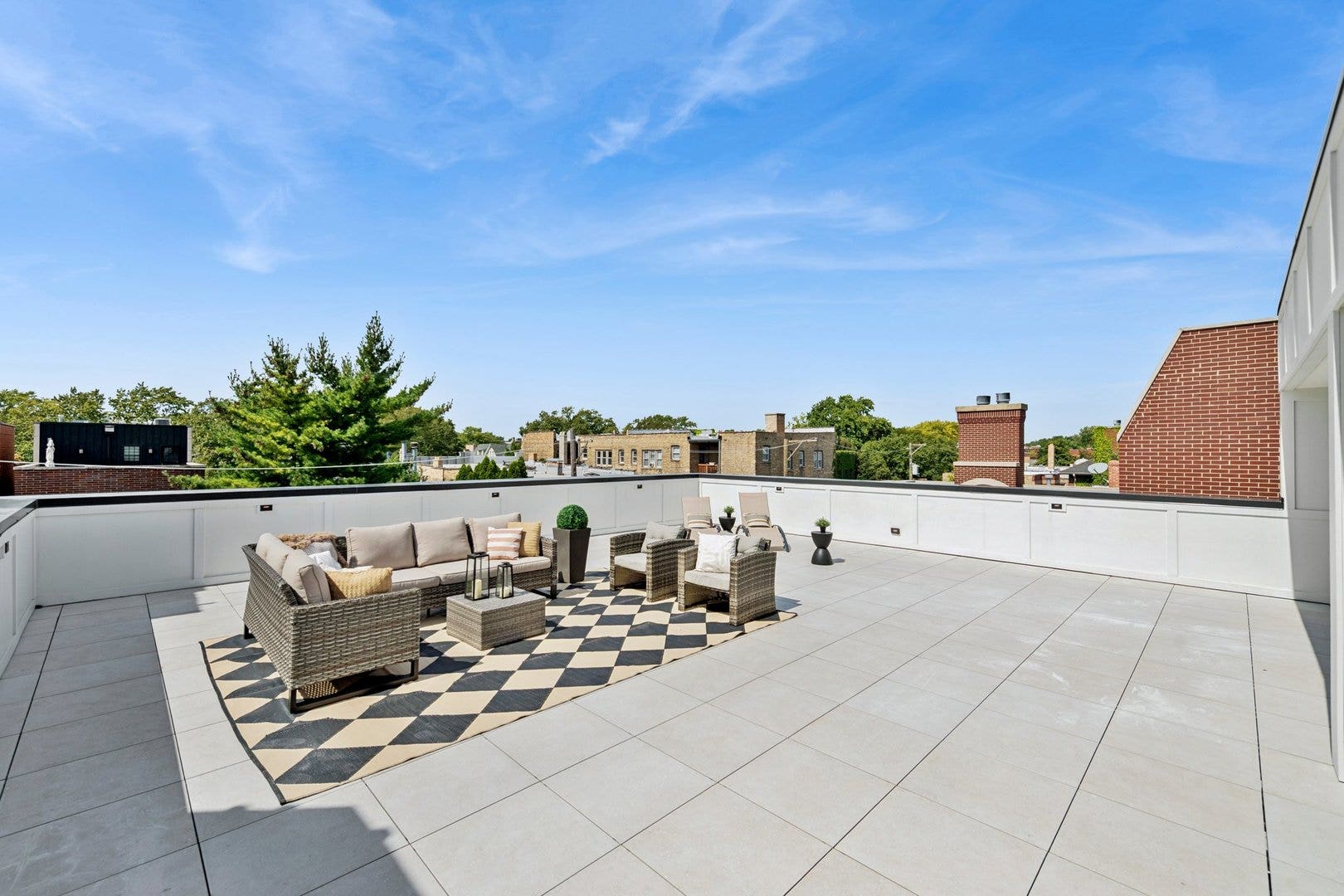 3630 N Janssen Street, Chicago, IL 60613 3630 N Janssen Street, Chicago, IL 60613