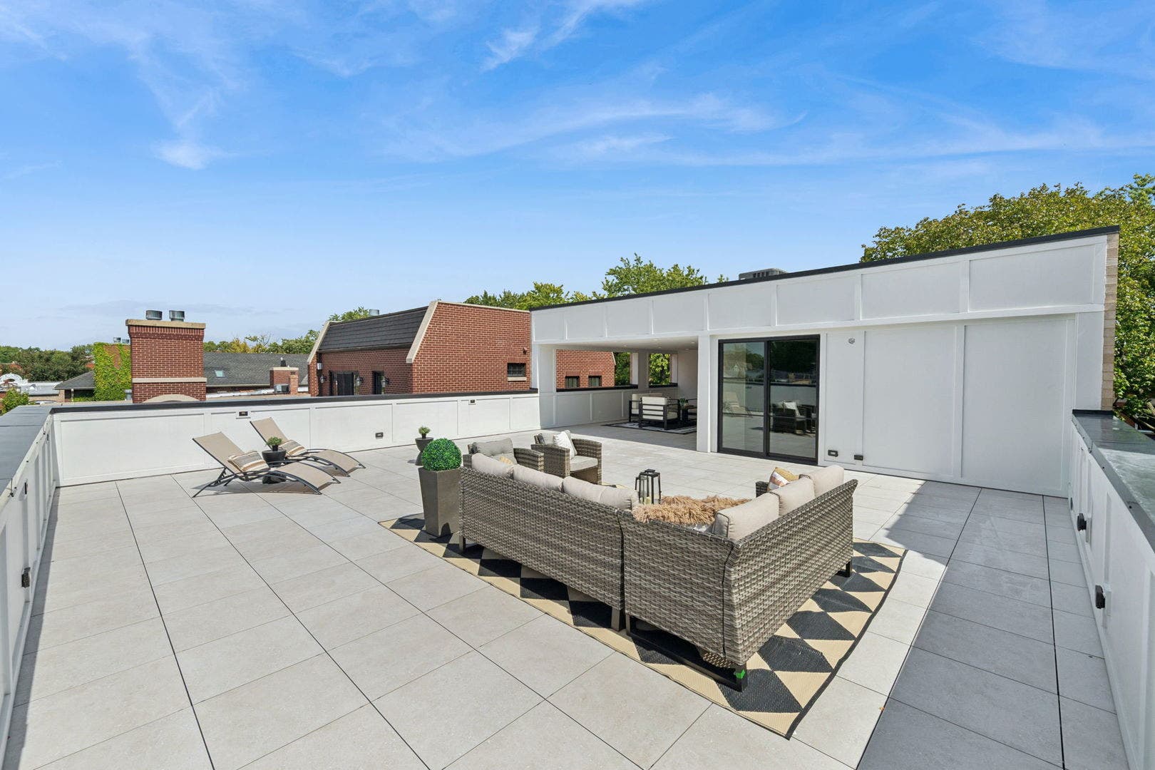3630 N Janssen Street, Chicago, IL 60613 3630 N Janssen Street, Chicago, IL 60613